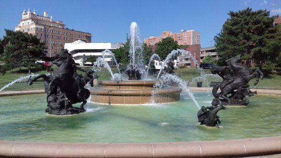 JC Nichols Memorial Fountain
